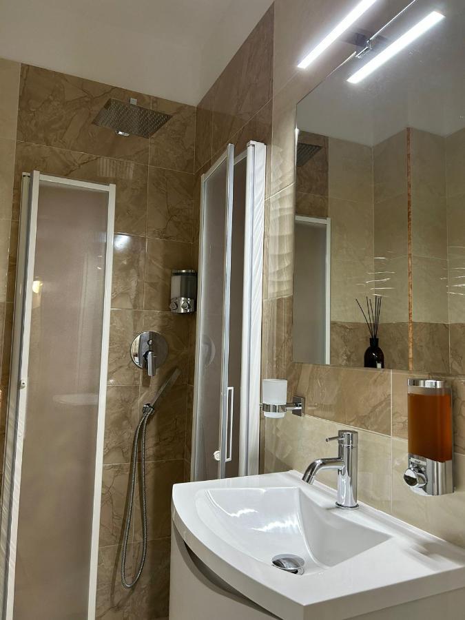 Agas Exclusive Apartment Catanzaro Exteriör bild